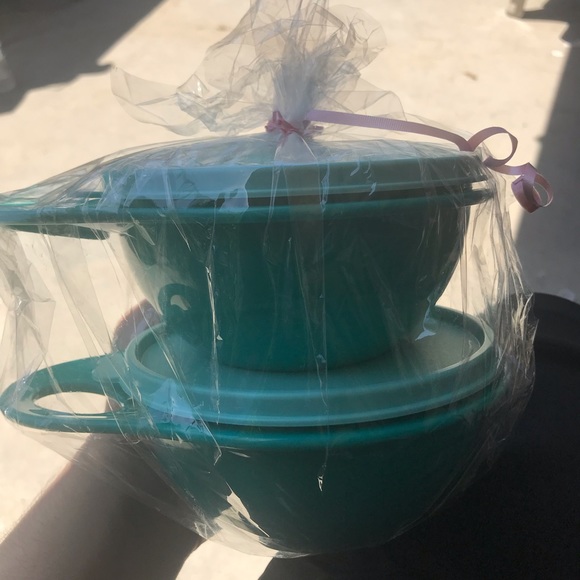 TUPPERWARE GIFT SETS $10.00 - Picture 4 of 4